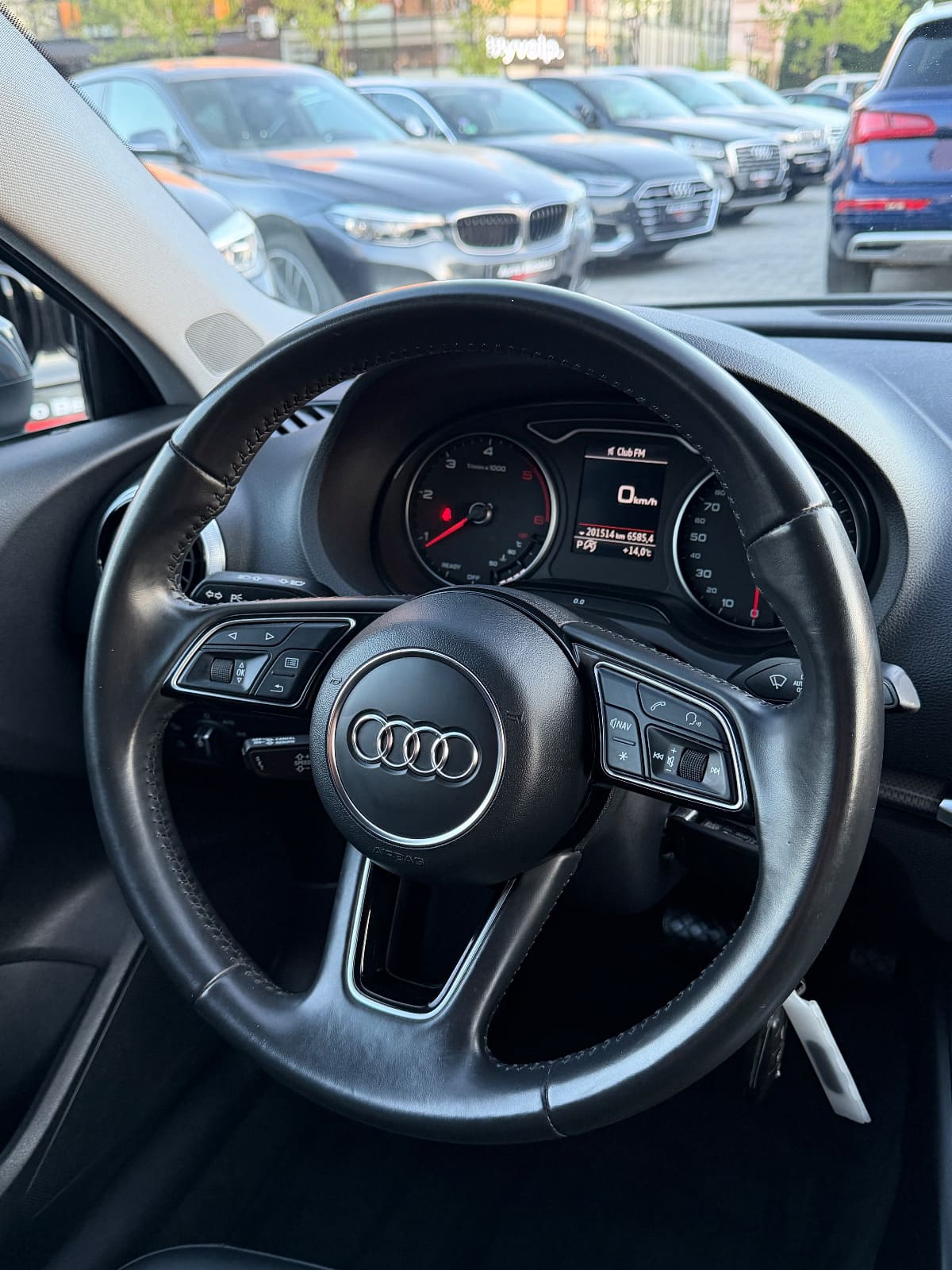 Audi A3 Sedan, foto 15 nga 16