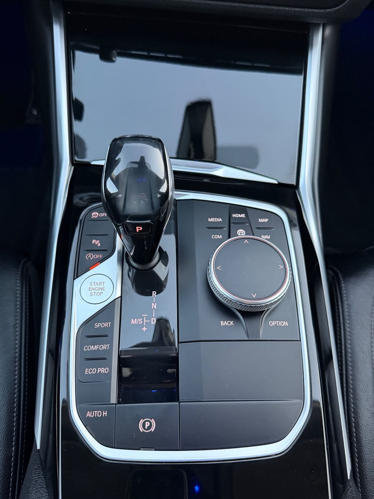 BMW 318d, foto 13 nga 14