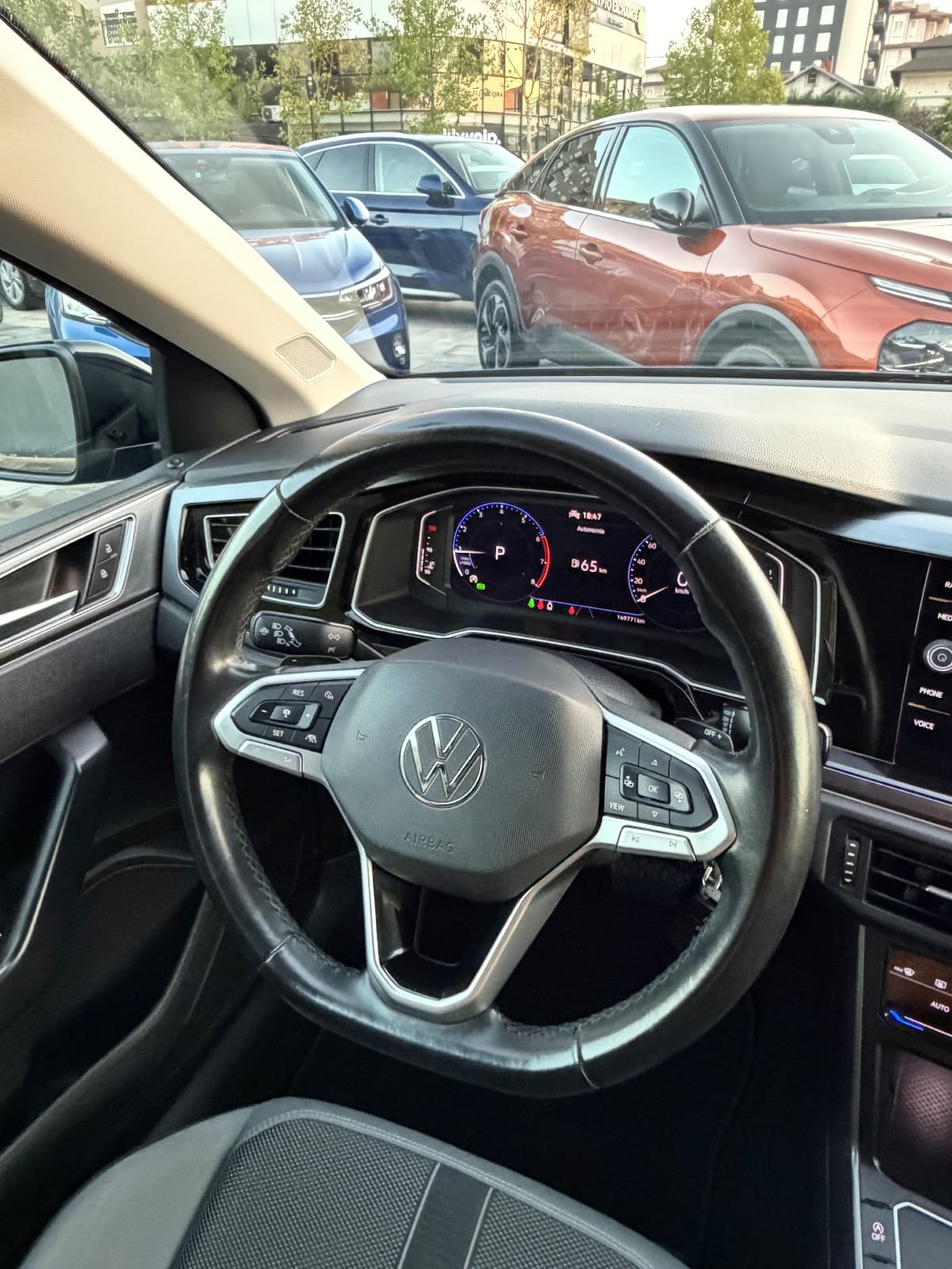 Volkswagen Polo 1.0 TSI Automatik, foto 15 nga 22
