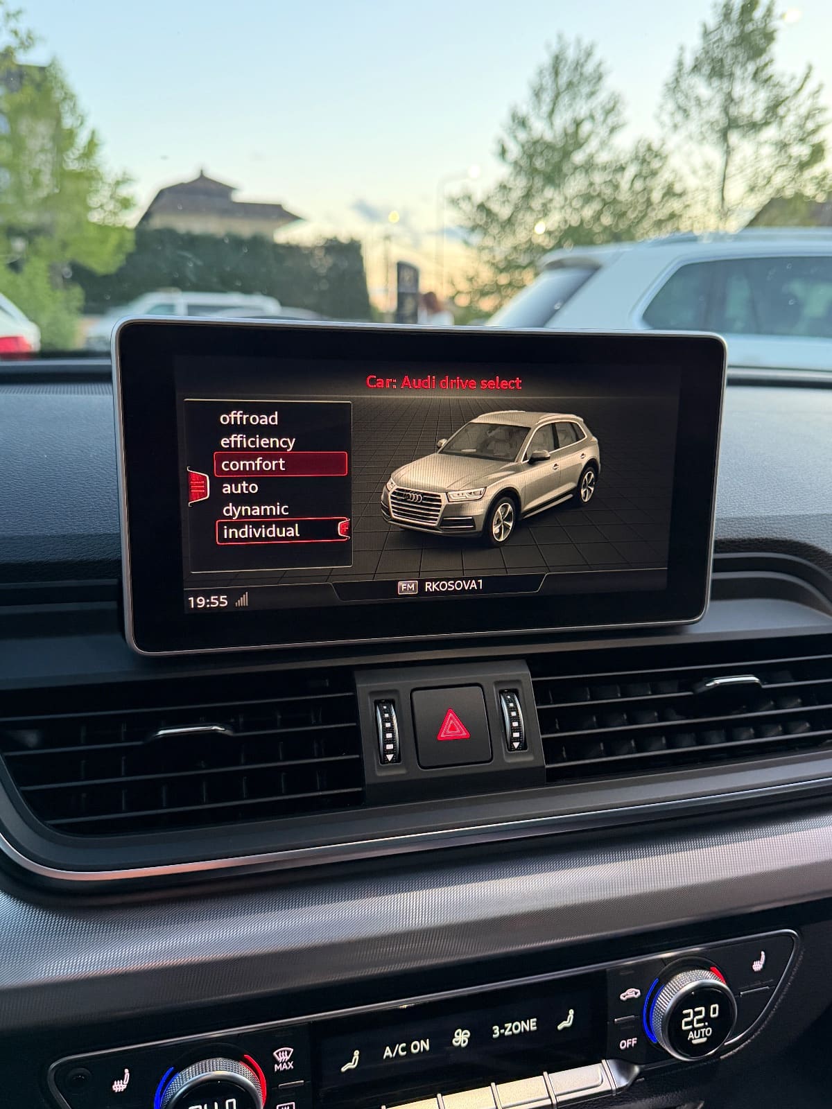 Audi Q5 40 TDI Quattro, foto 20 nga 21