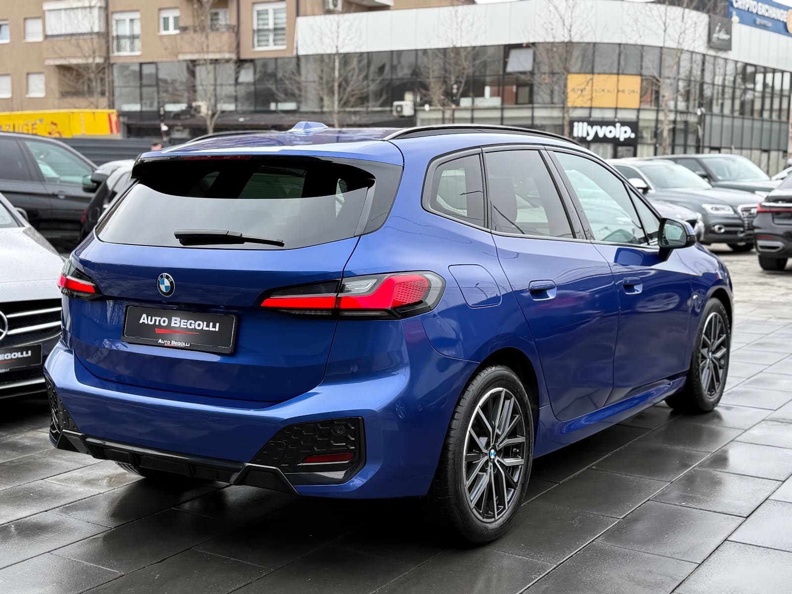 BMW 220d, foto 9 nga 19
