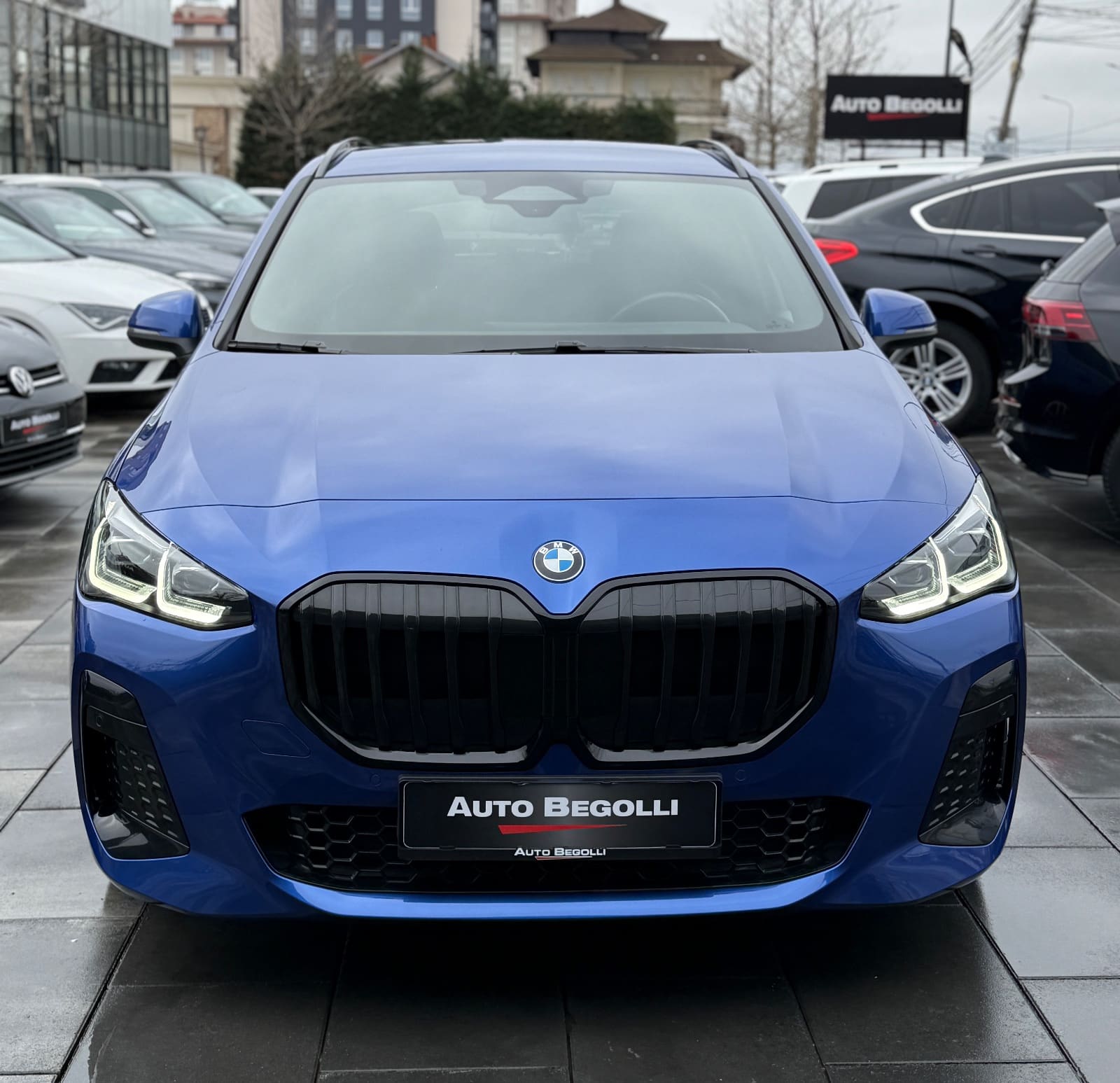 BMW 220d, foto 3 nga 19