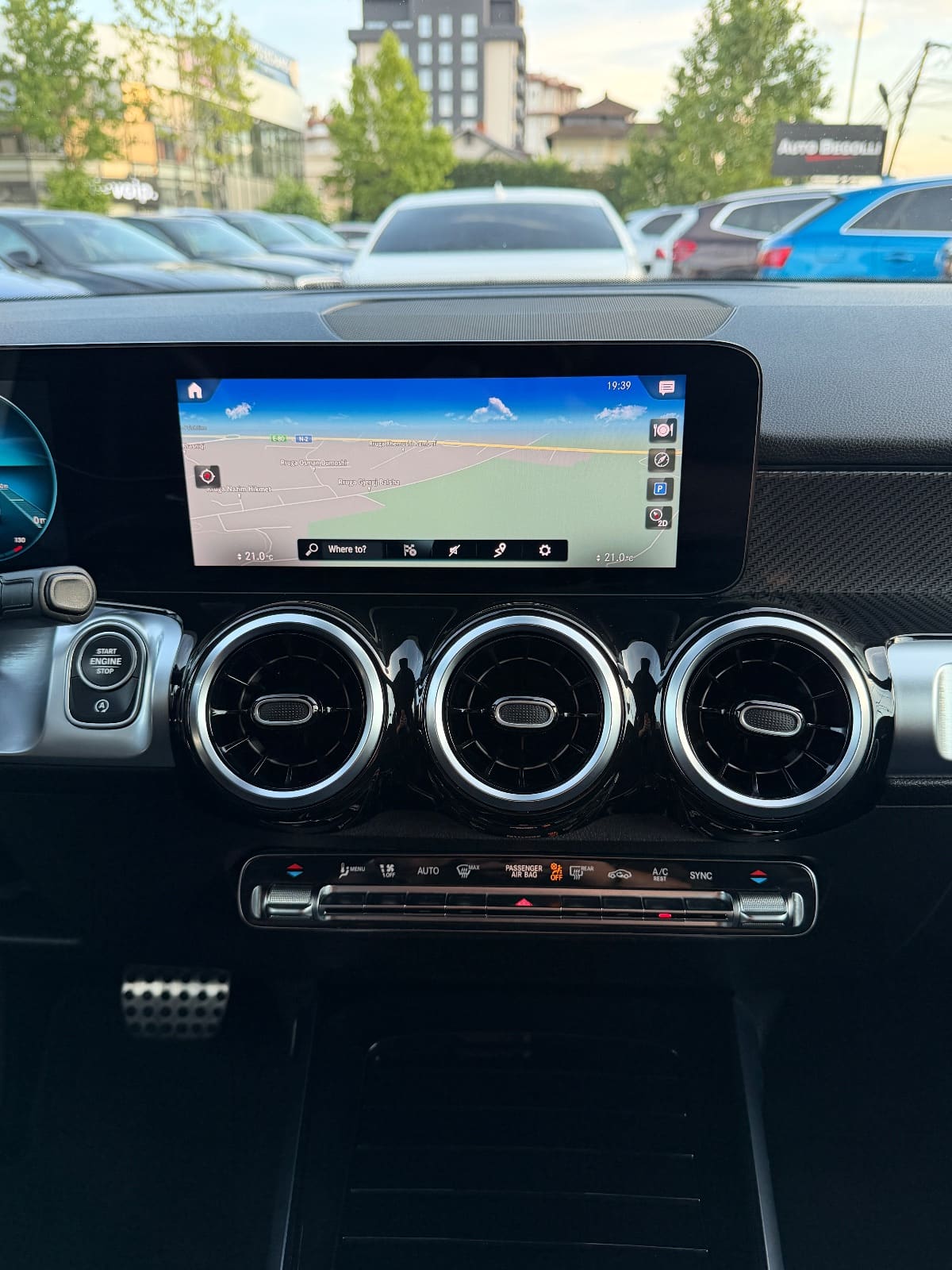 Mercedes-Benz GLB 200d AMG Line, foto 14 nga 23