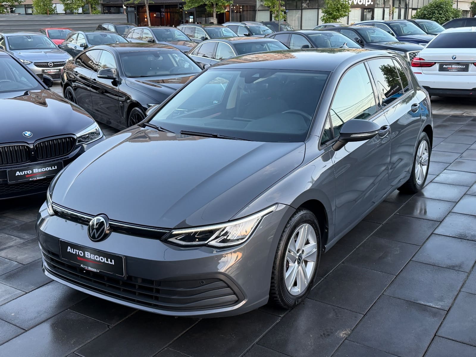 Volkswagen Golf 8 2.0 TDI Life, foto 4 nga 25