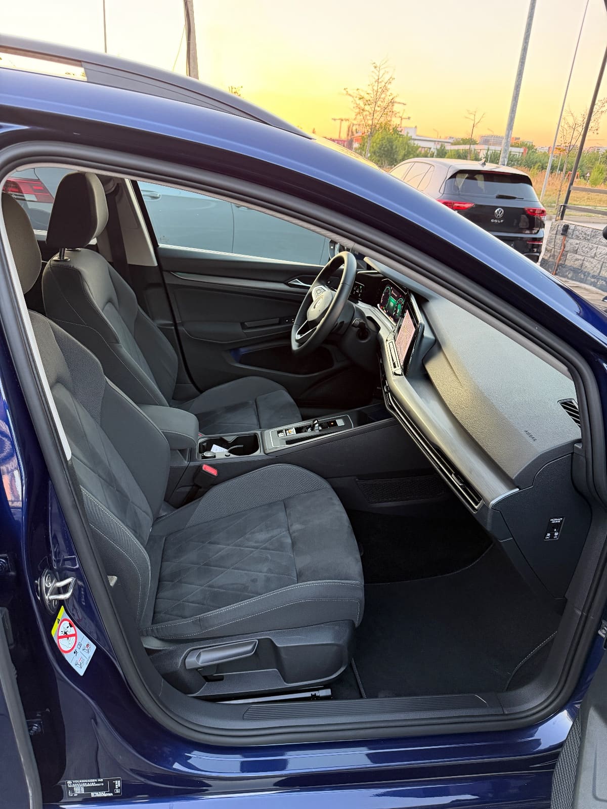 Volkswagen Golf 8 Style IQ Light, foto 13 nga 22