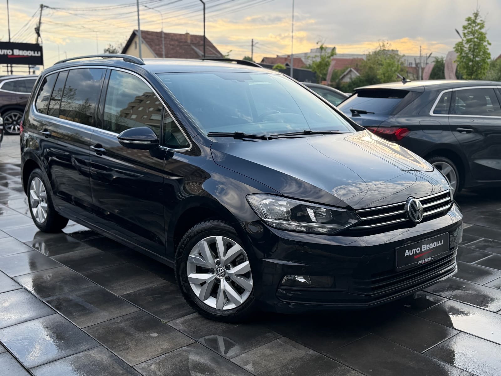 Volkswagen Touran 7 Ulese, foto 8 nga 24