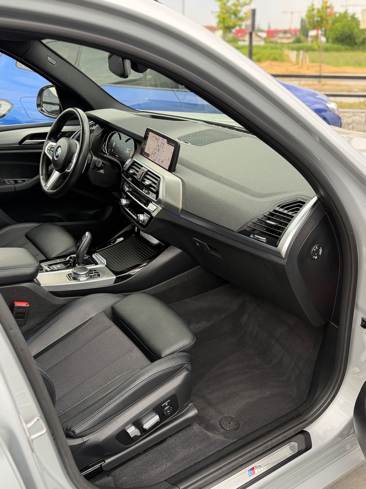 BMW X3, foto 10 nga 19