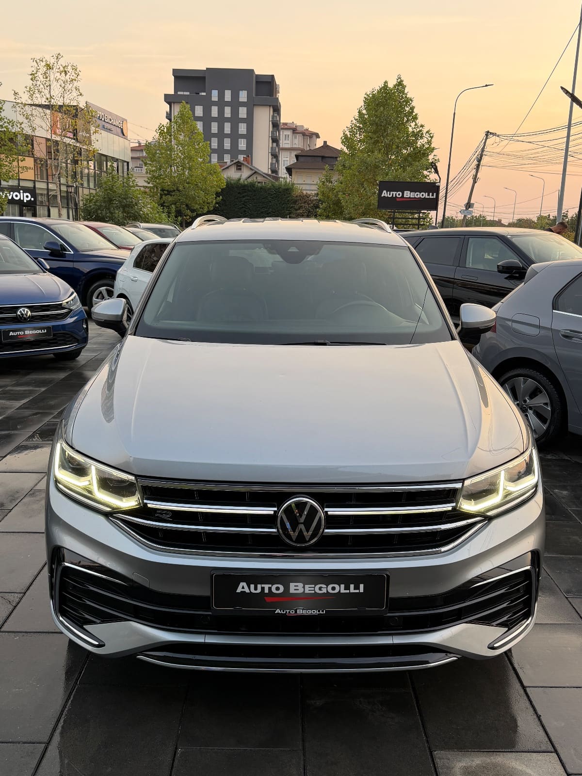 Volkswagen Tiguan 2.0 TDI R Line , foto 24 nga 34