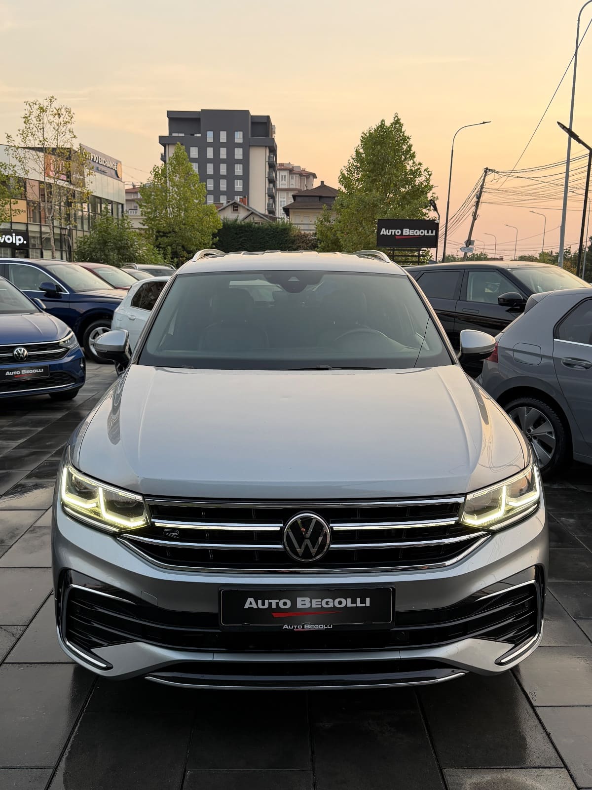 Volkswagen Tiguan 2.0 TDI R Line , foto 3 nga 34