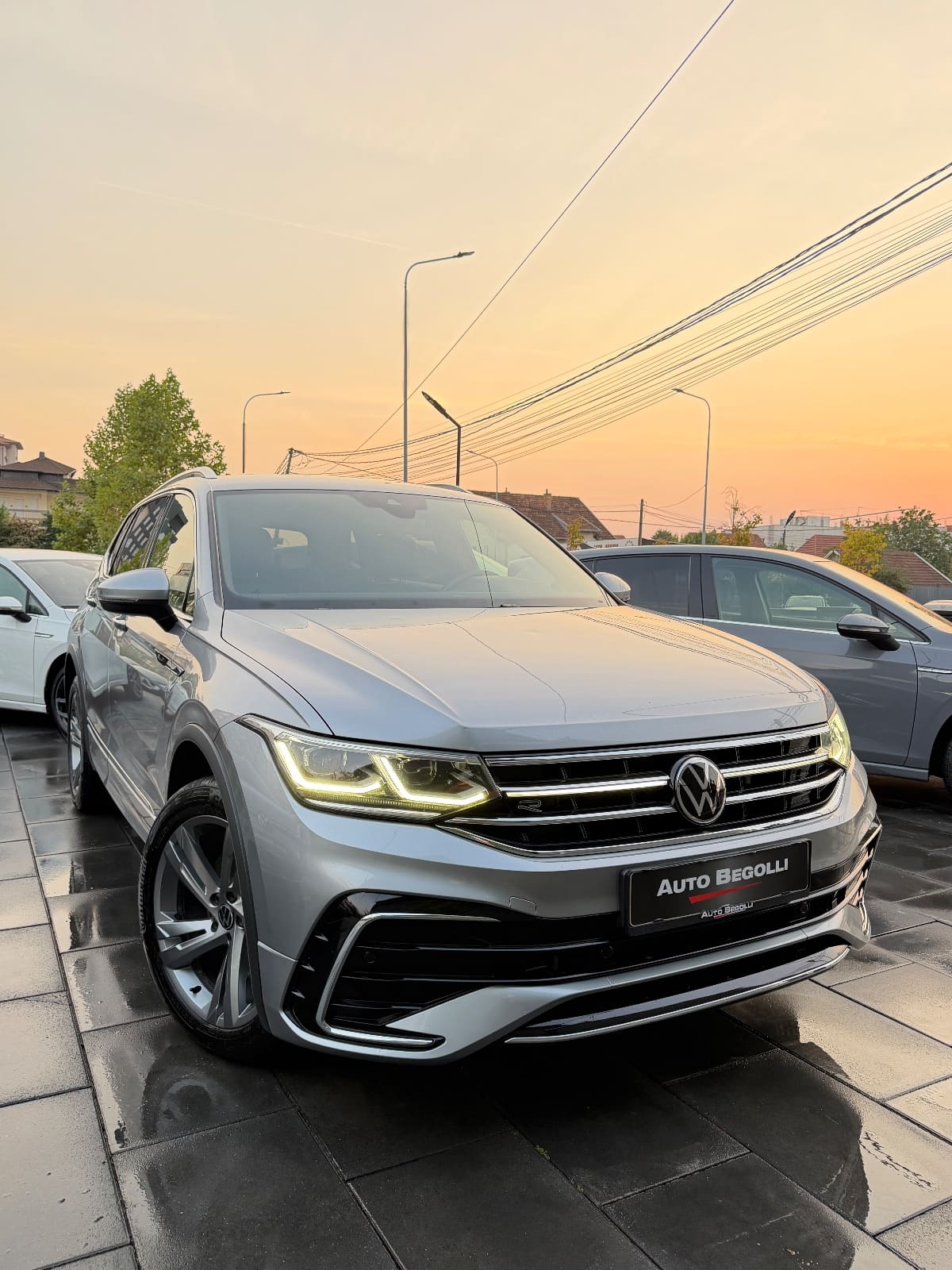 Volkswagen Tiguan 2.0 TDI R Line , foto 2 nga 34