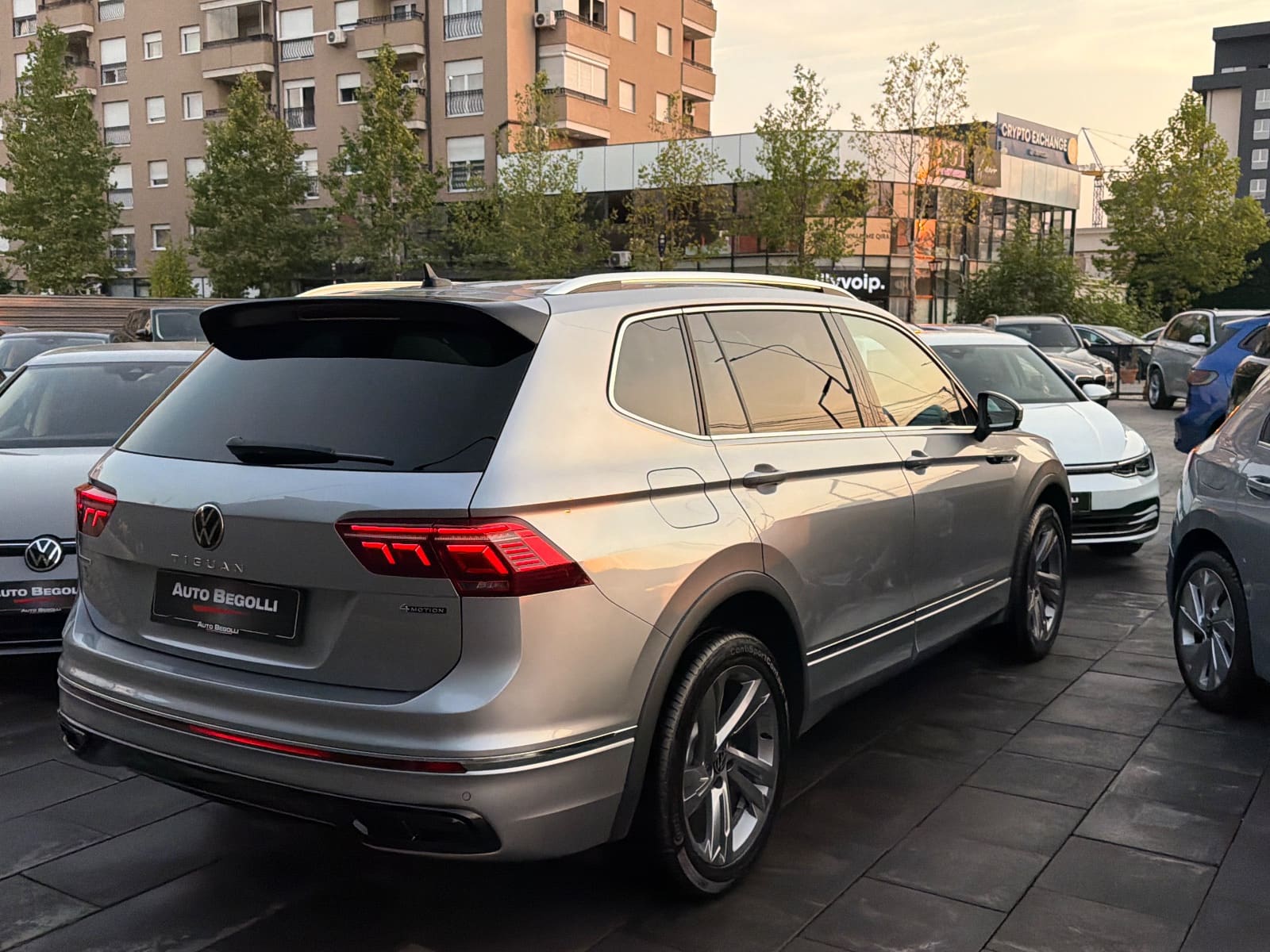Volkswagen Tiguan 2.0 TDI R Line , foto 9 nga 34