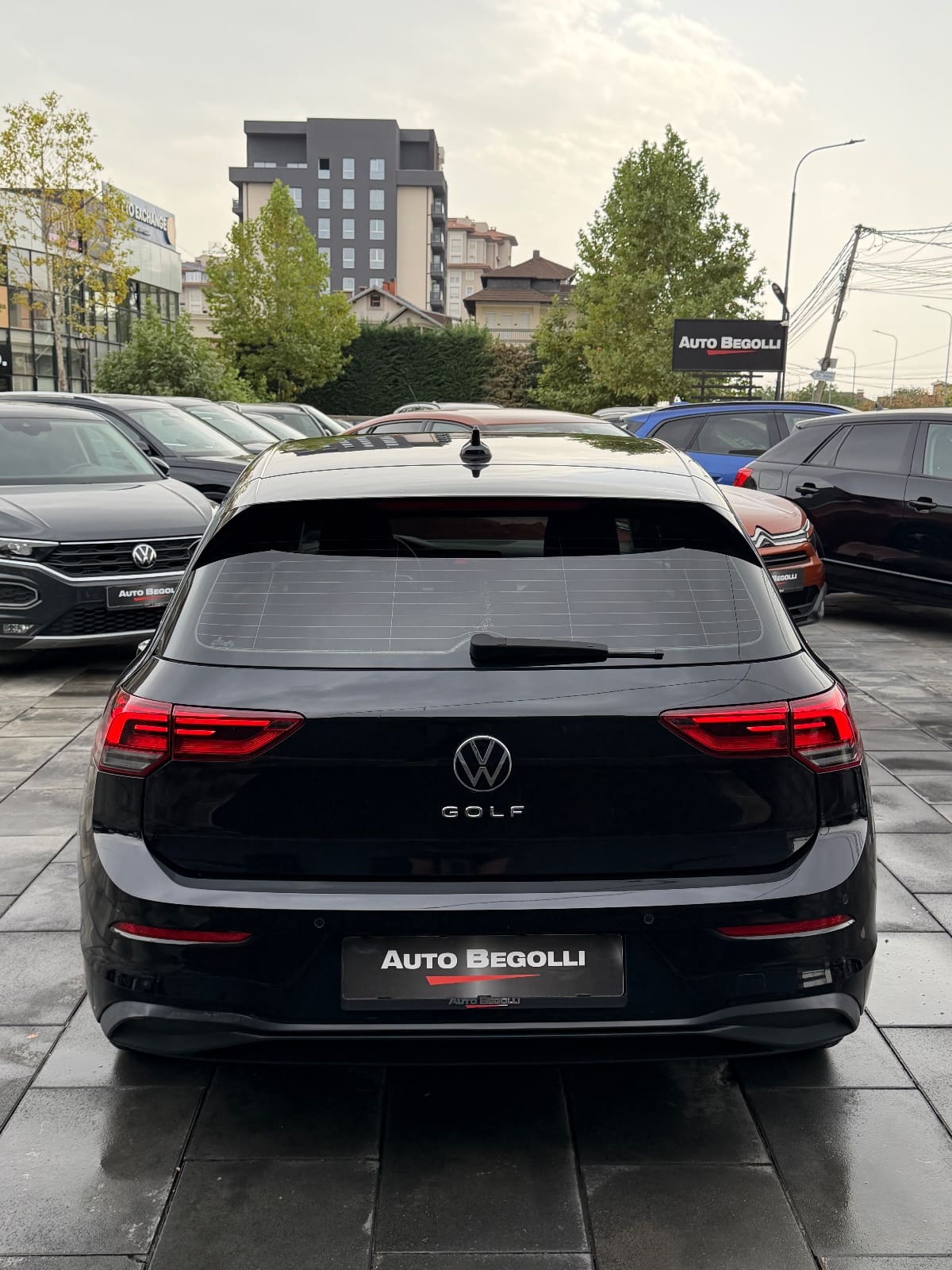 Volkswagen Golf 8 2.0 TDI DSG, foto 8 nga 21