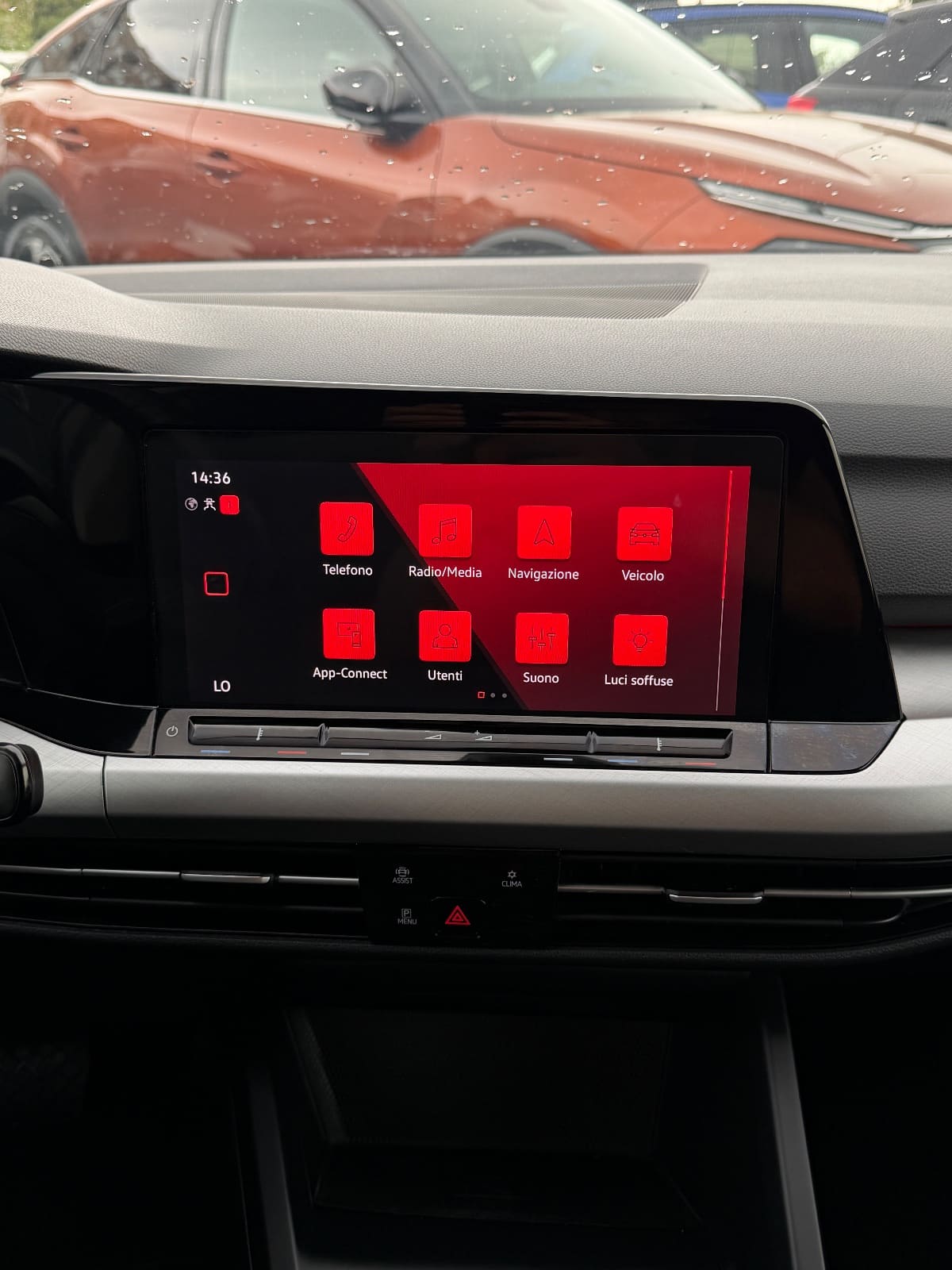Volkswagen Golf 8 2.0 TDI DSG, foto 15 nga 21