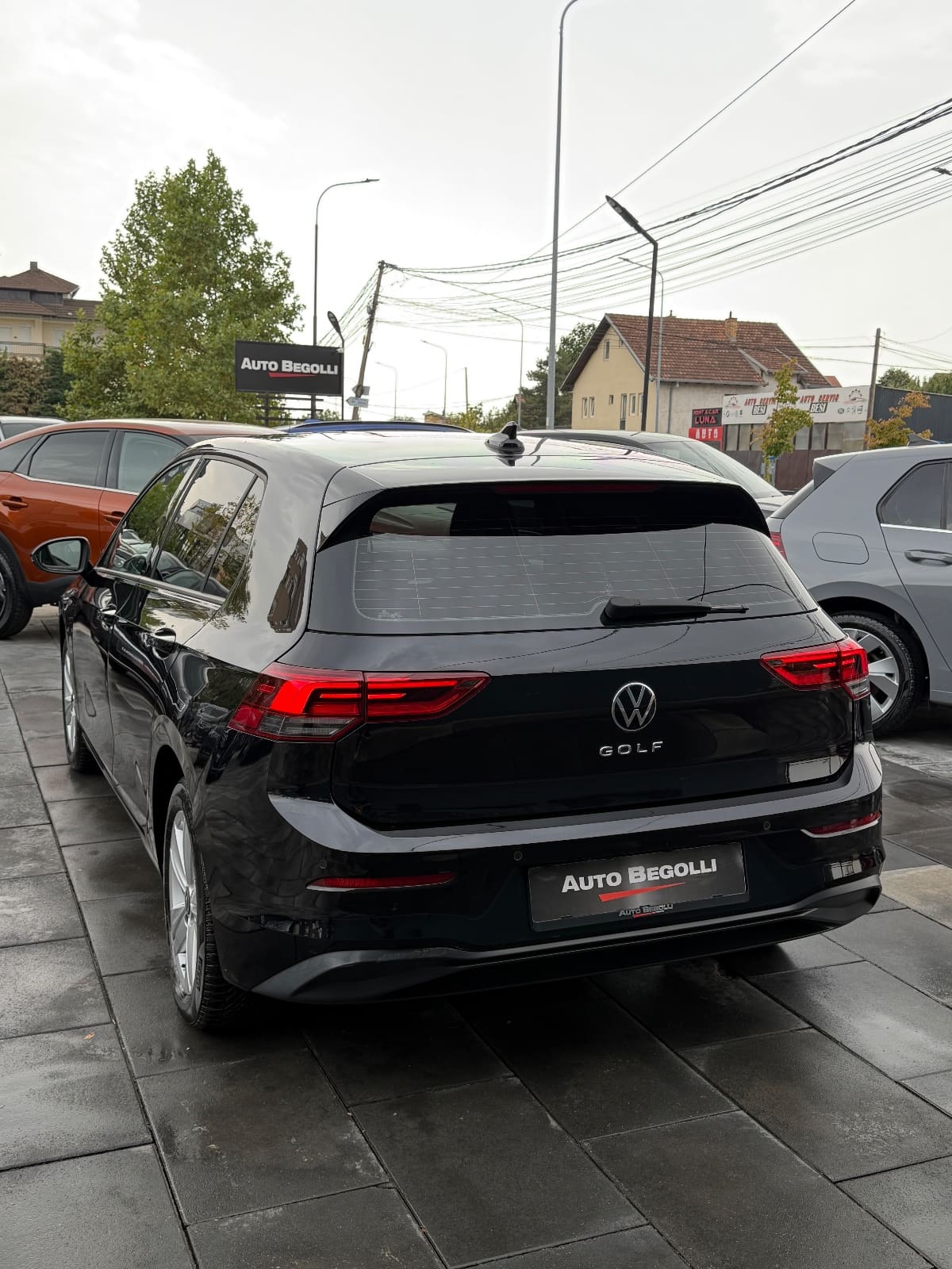 Volkswagen Golf 8 2.0 TDI DSG, foto 7 nga 21