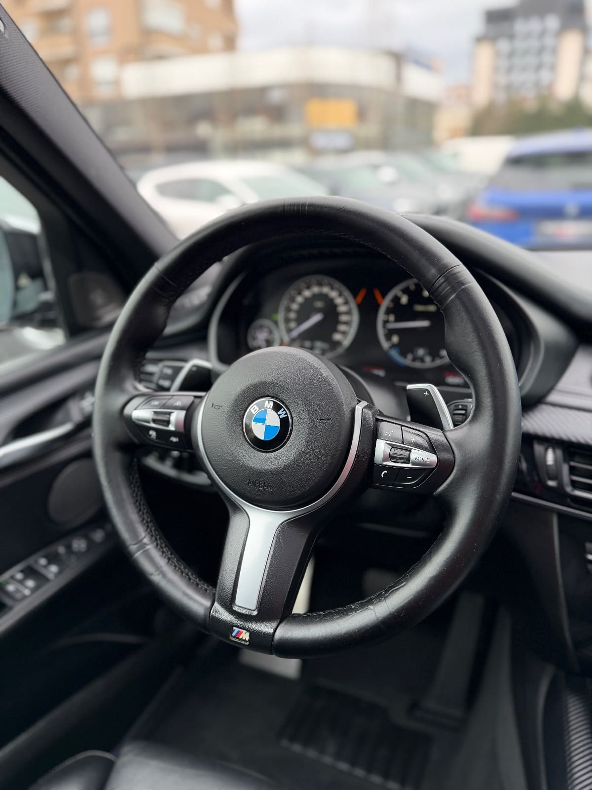 BMW X5, foto 15 nga 22