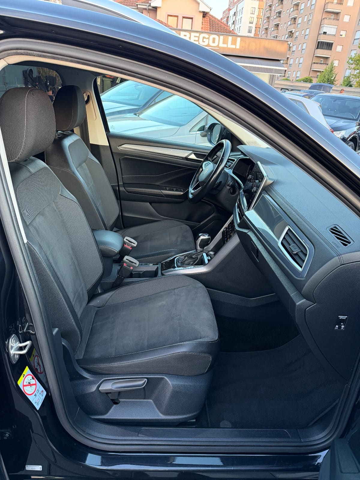 Volkswagen T-Rock 2.0 TDI Style, foto 12 nga 24
