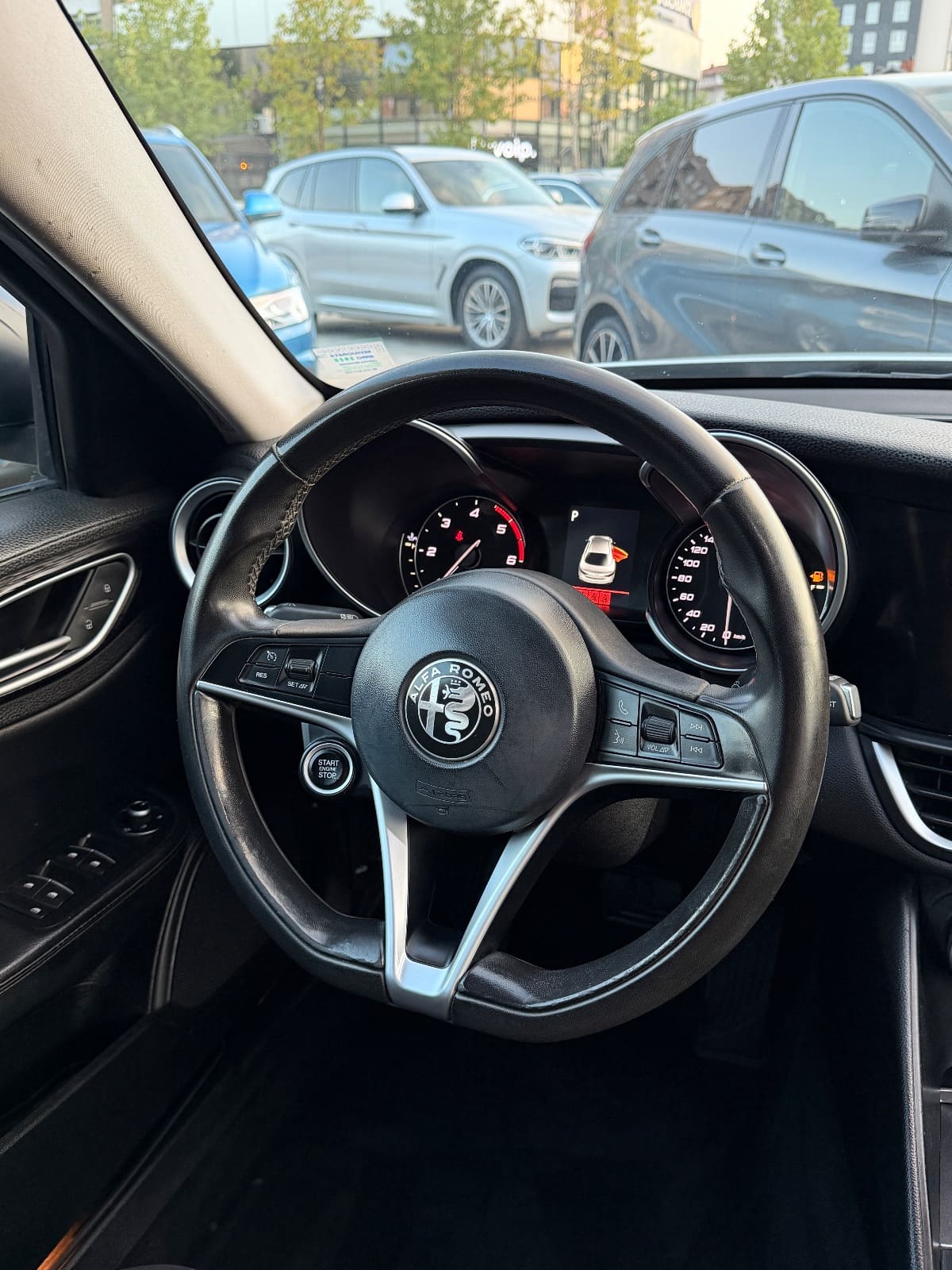 Alfa Romeo Giulia 2.2JTD, foto 15 nga 16