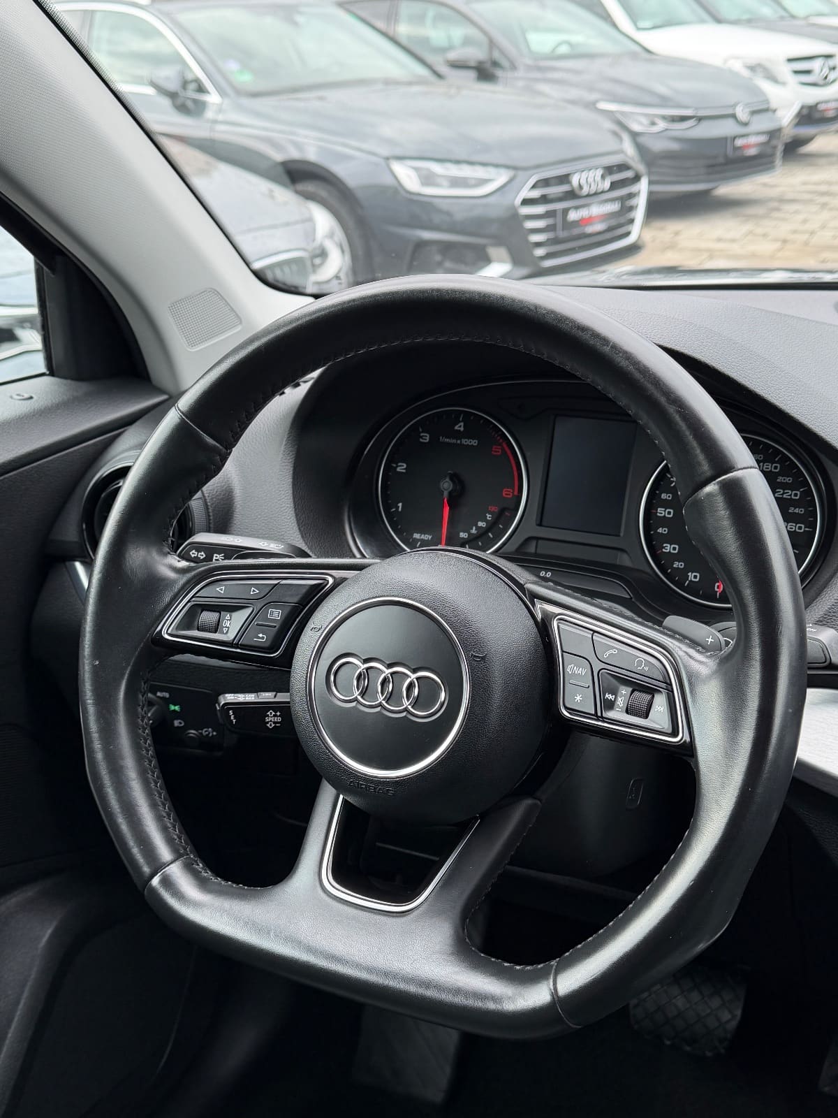 Audi Q3 2.0 TDI Quattro, foto 15 nga 19