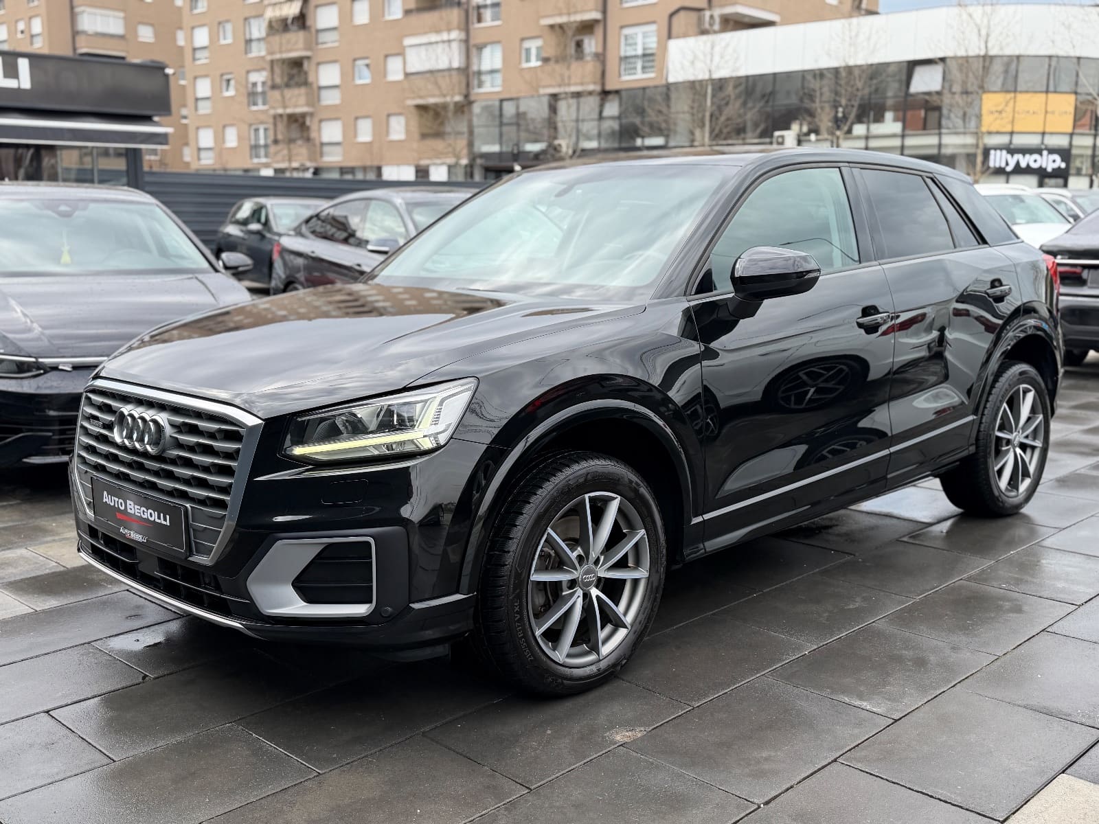 Audi Q3 2.0 TDI Quattro, foto 3 nga 19