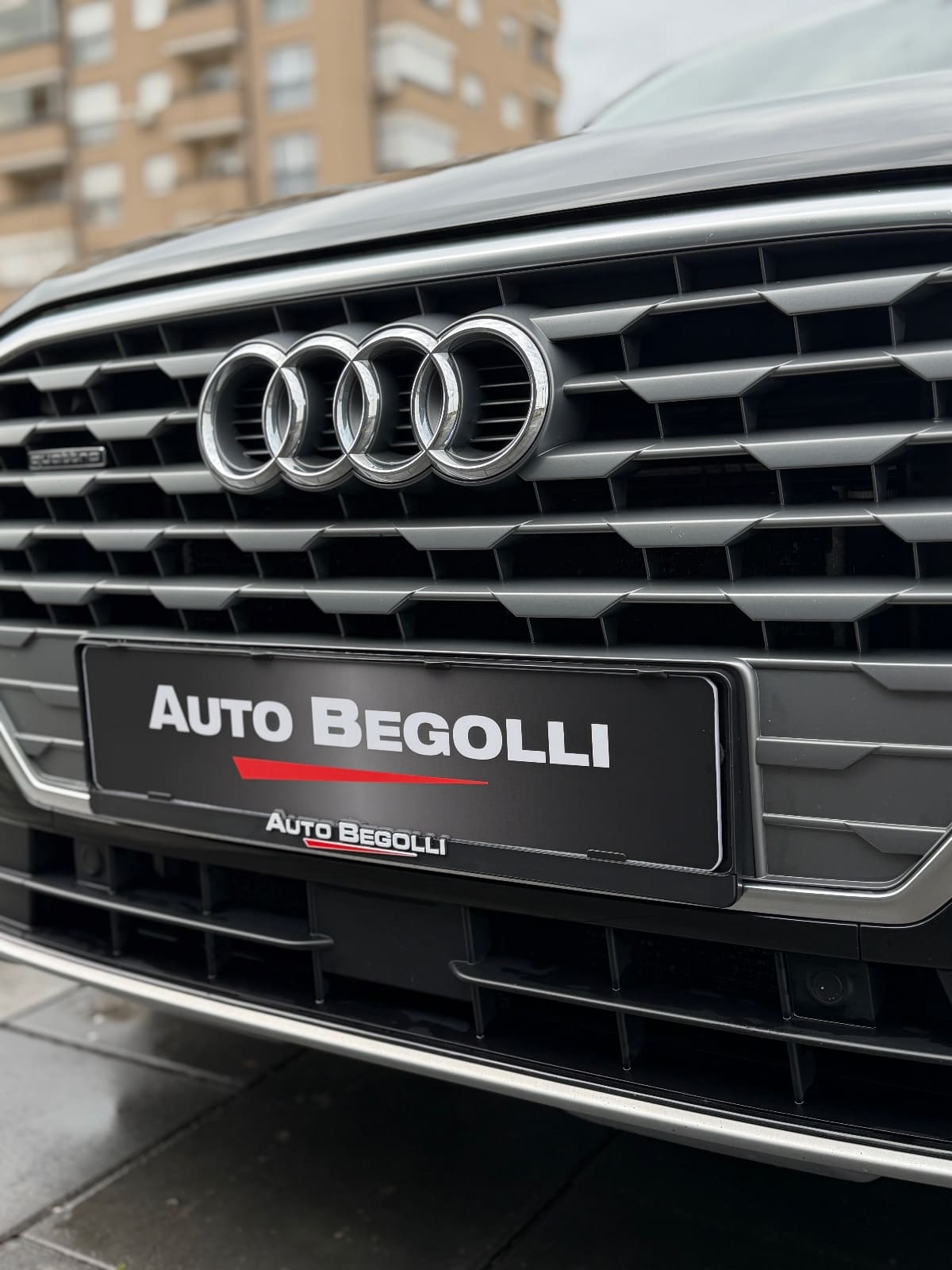 Audi Q3 2.0 TDI Quattro, foto 17 nga 19
