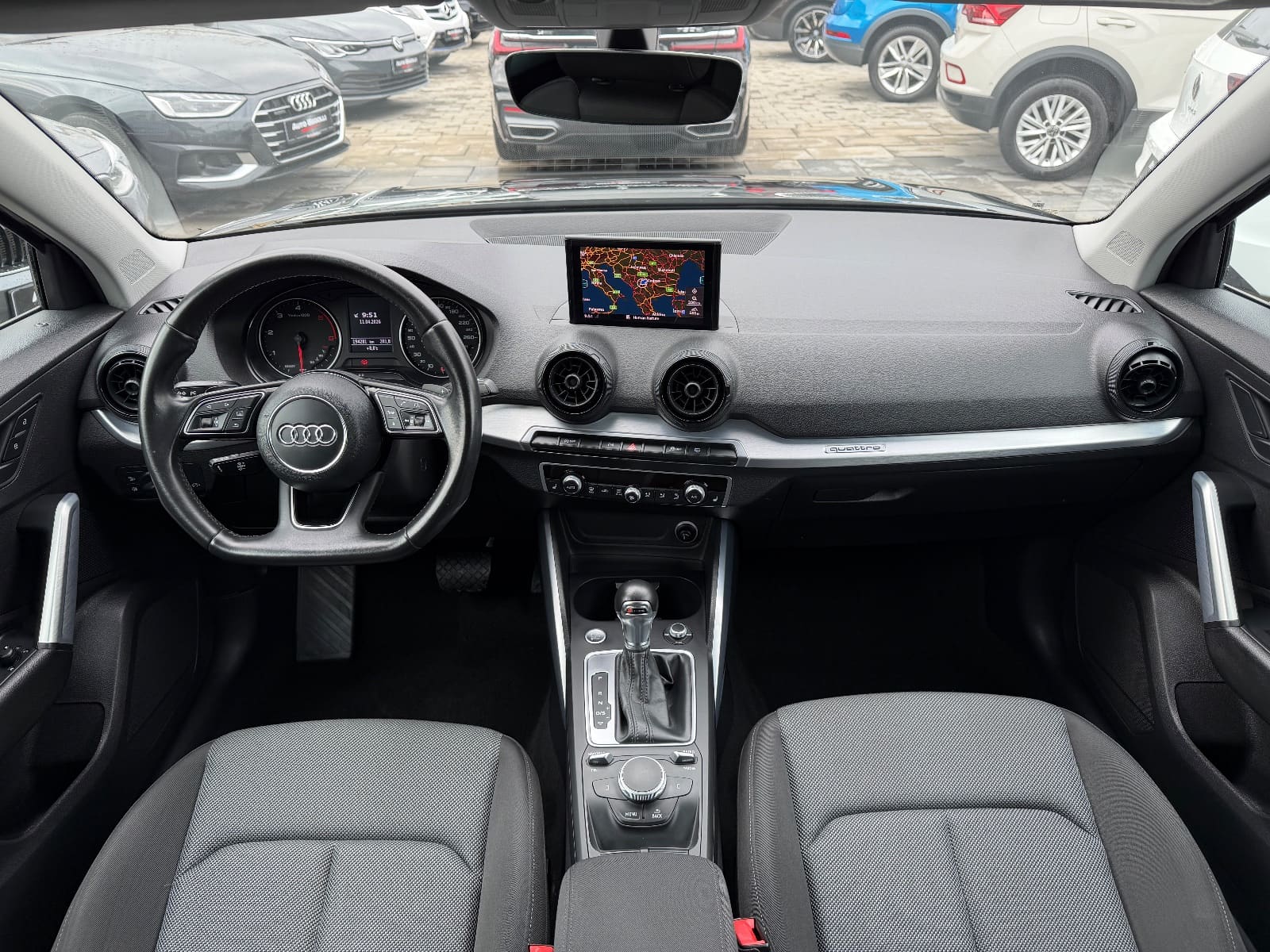 Audi Q3 2.0 TDI Quattro, foto 11 nga 19
