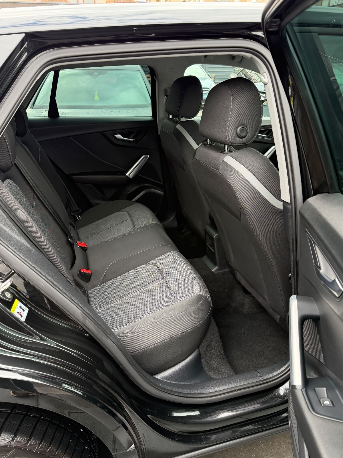 Audi Q3 2.0 TDI Quattro, foto 9 nga 19