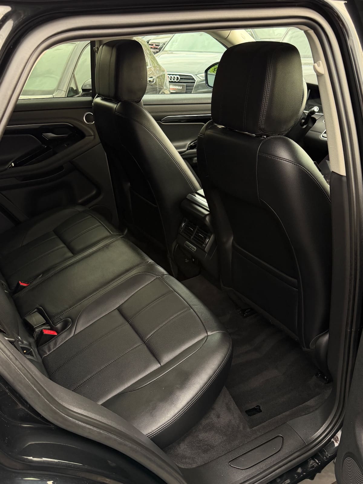 Land Rover Range Rover Evoque , foto 12 nga 23