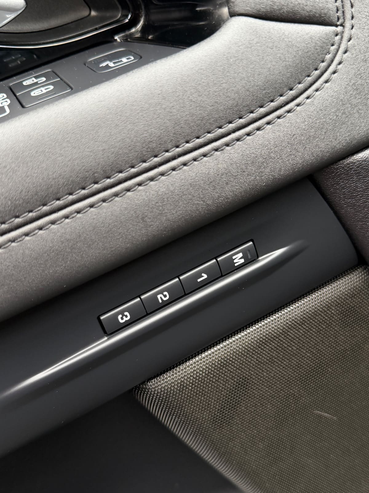 Land Rover Range Rover Evoque , foto 18 nga 23